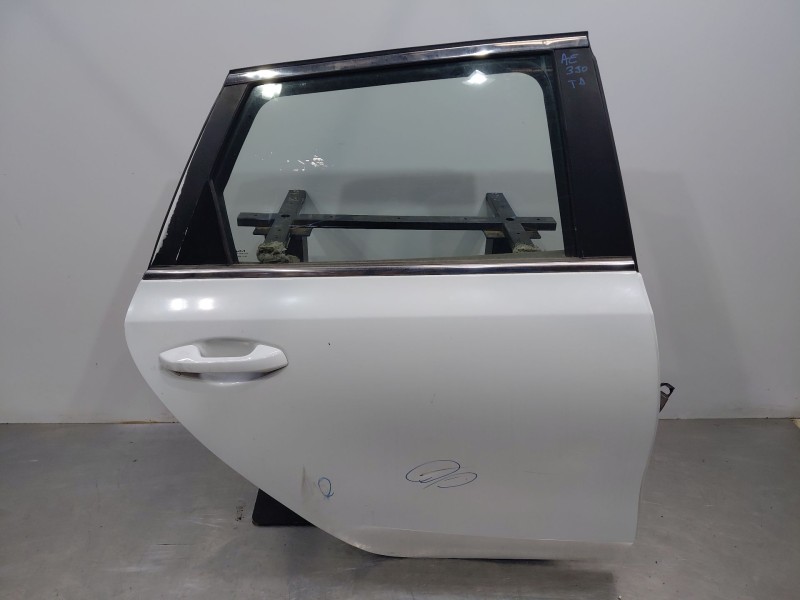 Recambio de puerta trasera derecha para kia ceed sportswagon eco dynamics referencia OEM IAM   