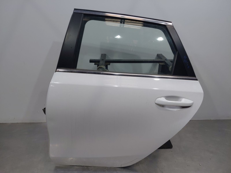 Recambio de puerta trasera izquierda para kia ceed sportswagon eco dynamics referencia OEM IAM   