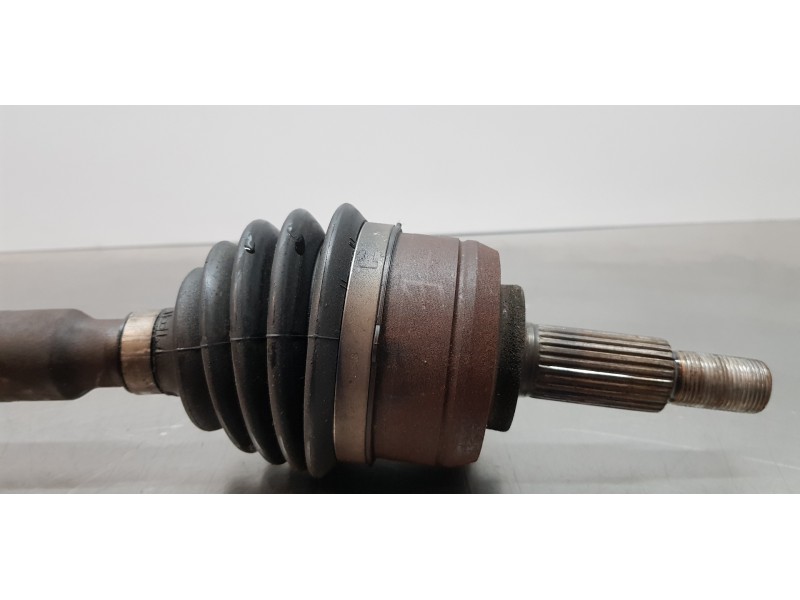 Recambio de transmision delantera derecha para renault megane iv berlina 5p experience referencia OEM IAM 391009373R  