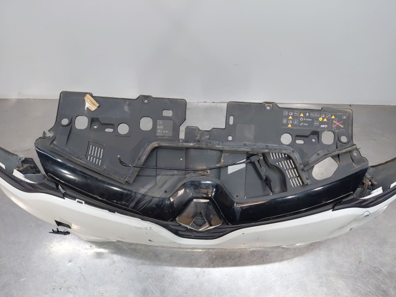 Recambio de paragolpes delantero para renault clio iv life referencia OEM IAM   