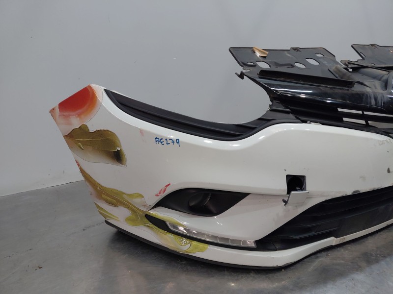Recambio de paragolpes delantero para renault clio iv life referencia OEM IAM   