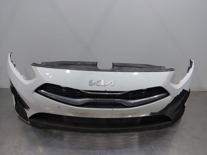 Recambio de paragolpes delantero para kia ceed sportswagon hybrid referencia OEM IAM   