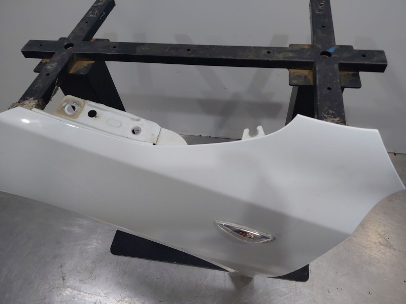 Recambio de aleta delantera izquierda para kia ceed sportswagon eco dynamics referencia OEM IAM   