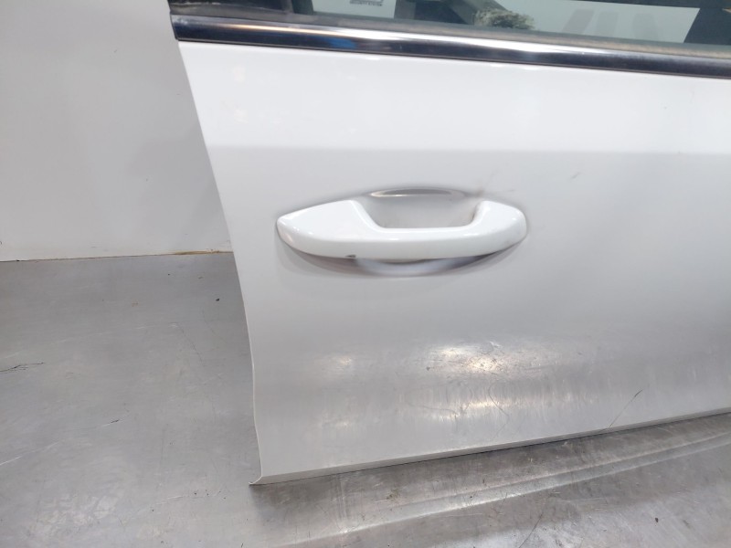 Recambio de puerta delantera derecha para kia ceed sportswagon hybrid referencia OEM IAM   