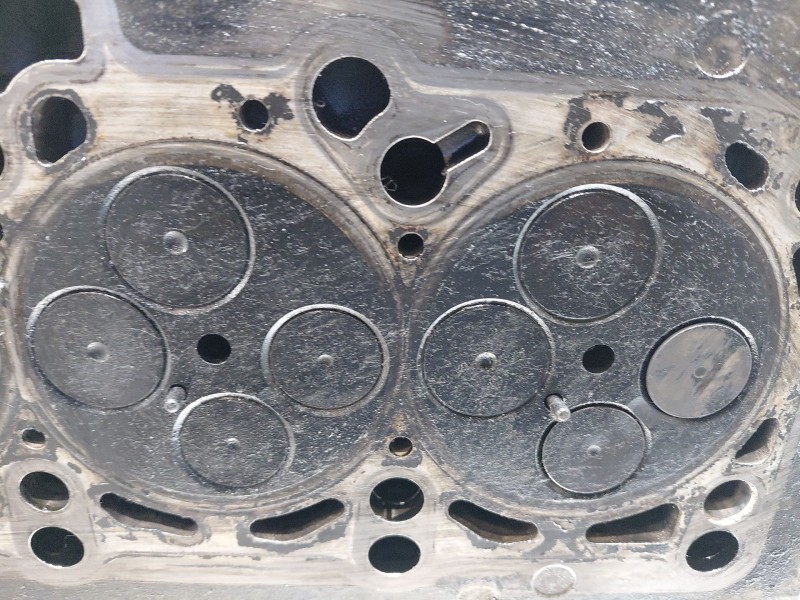 Recambio de culata para volkswagen touran (1t1) comfortline referencia OEM IAM   