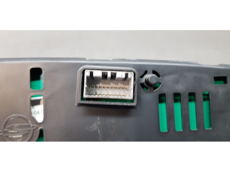 Recambio de cuadro instrumentos para ssangyong actyon 200 xdi referencia OEM IAM 8021031521  