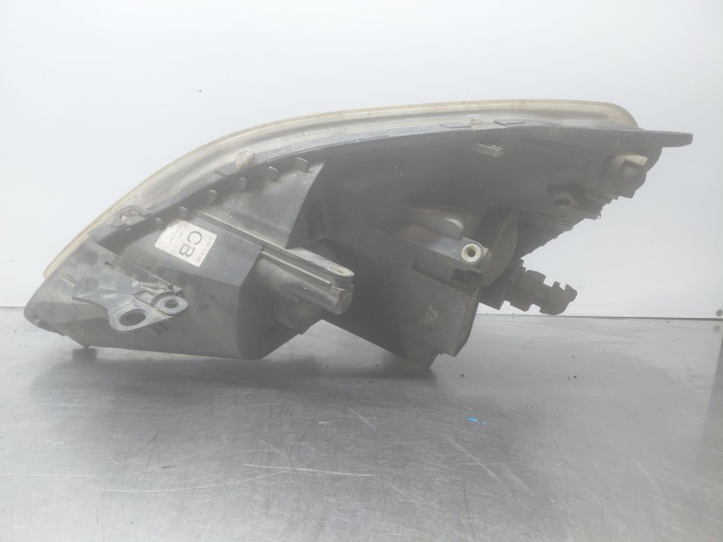Recambio de faro derecho para opel zafira / zafira family b (a05) 1.9 cdti (m75) referencia OEM IAM   
