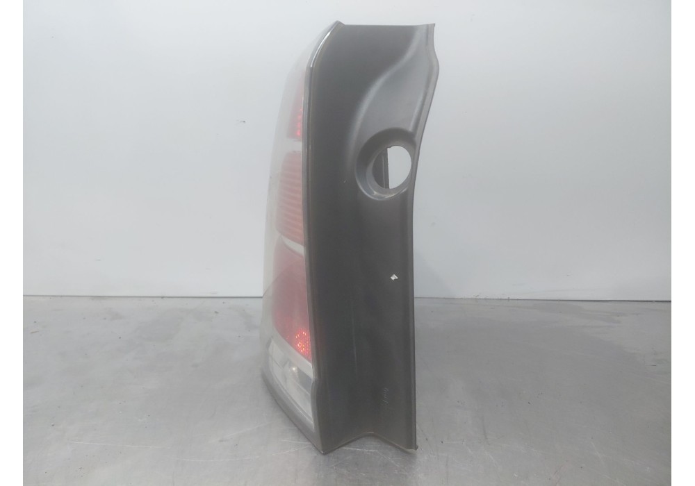 Recambio de piloto trasero izquierdo para opel zafira / zafira family b (a05) 1.9 cdti (m75) referencia OEM IAM   