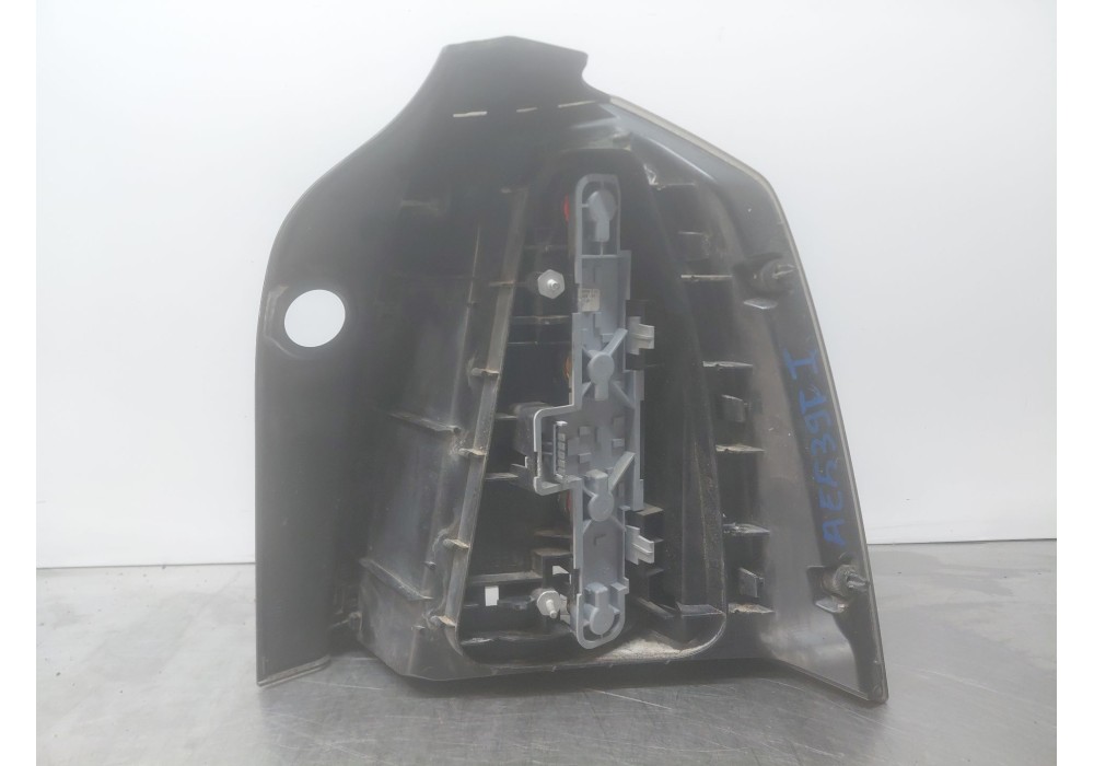 Recambio de piloto trasero izquierdo para opel zafira / zafira family b (a05) 1.9 cdti (m75) referencia OEM IAM   