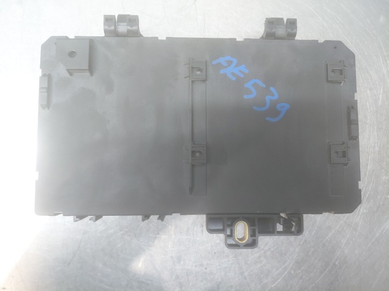 Recambio de caja reles / fusibles para opel zafira / zafira family b (a05) 1.9 cdti (m75) referencia OEM IAM   
