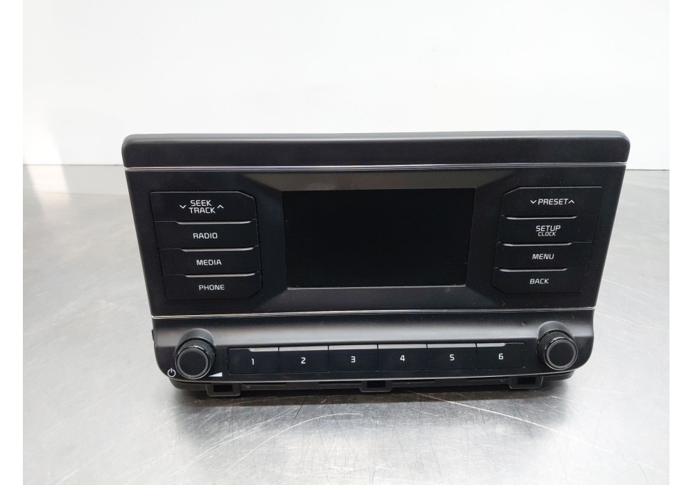 Recambio de pantalla multifuncion para kia ceed sportswagon hybrid referencia OEM IAM   