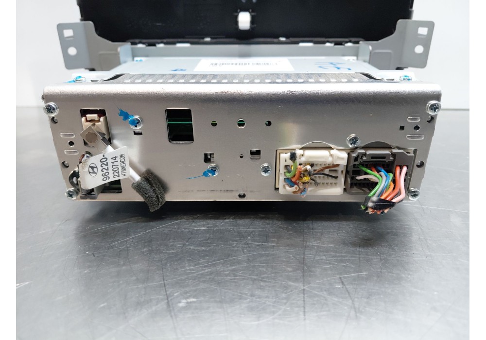 Recambio de pantalla multifuncion para kia ceed sportswagon hybrid referencia OEM IAM   