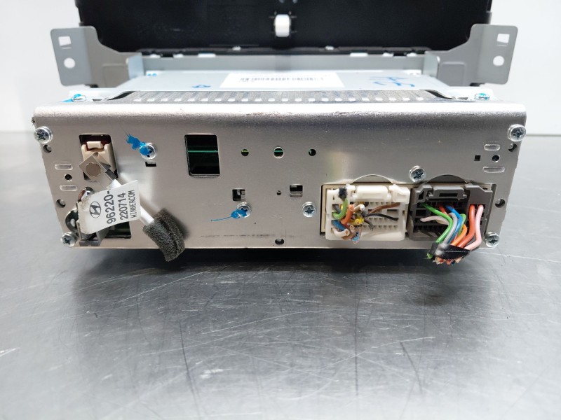 Recambio de pantalla multifuncion para kia ceed sportswagon hybrid referencia OEM IAM   