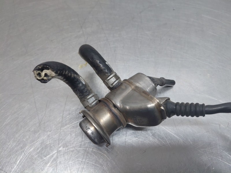 Recambio de inyector para kia ceed sportswagon hybrid referencia OEM IAM   