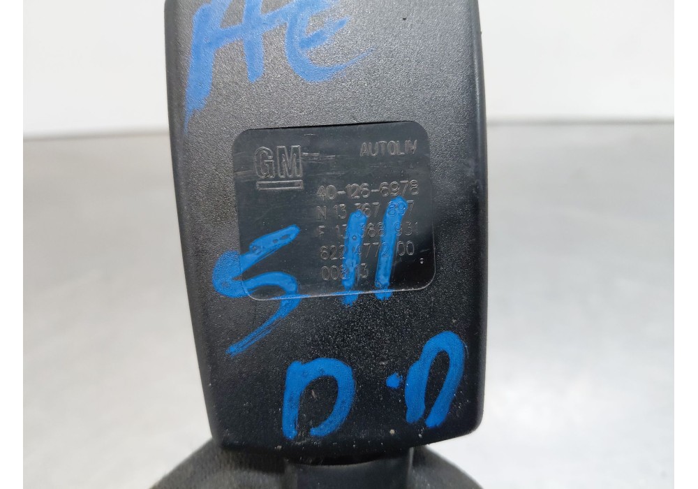 Recambio de pretensor airbag derecho para opel astra j (p10) 1.4 turbo (68) referencia OEM IAM   