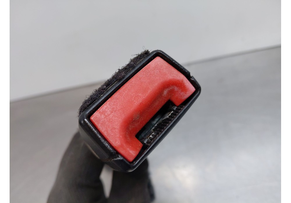 Recambio de pretensor airbag izquierdo para opel astra j (p10) 1.4 turbo (68) referencia OEM IAM   