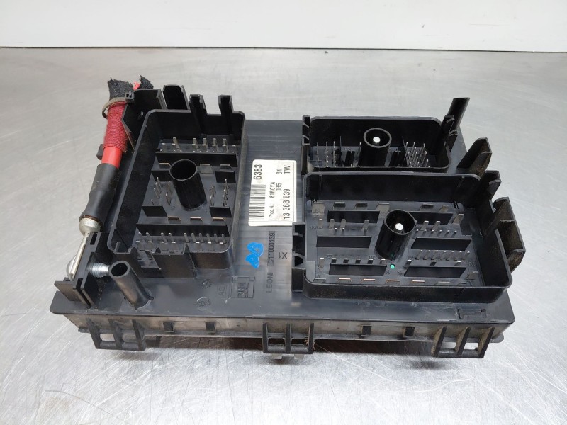 Recambio de caja reles / fusibles para opel astra j (p10) 1.4 turbo (68) referencia OEM IAM   