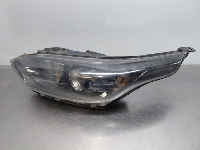 Recambio de faro izquierdo para kia ceed sportswagon eco dynamics referencia OEM IAM   