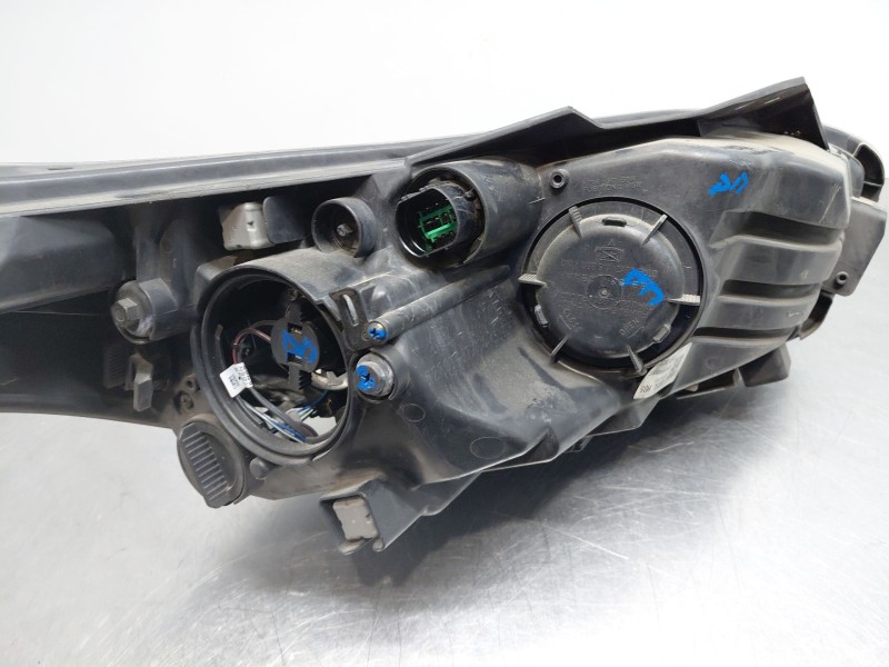 Recambio de faro izquierdo para kia ceed sportswagon eco dynamics referencia OEM IAM   