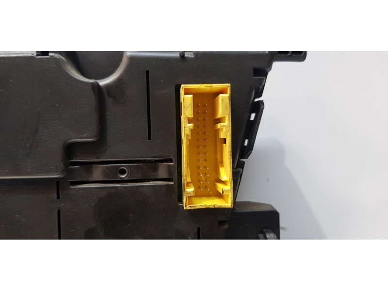 Recambio de cuadro instrumentos para citroen c4 picasso exclusive referencia OEM IAM 9663755980  