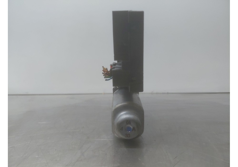 Recambio de motor elevalunas delantero derecho para volkswagen touran (1t1) comfortline referencia OEM IAM   