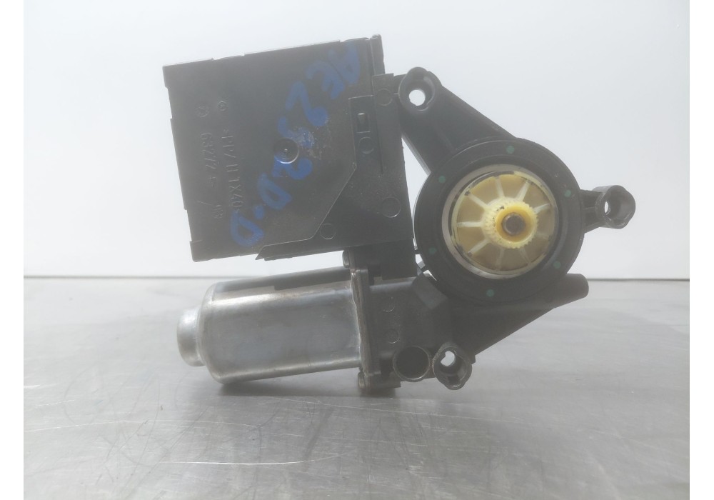 Recambio de motor elevalunas delantero derecho para volkswagen touran (1t1) comfortline referencia OEM IAM   