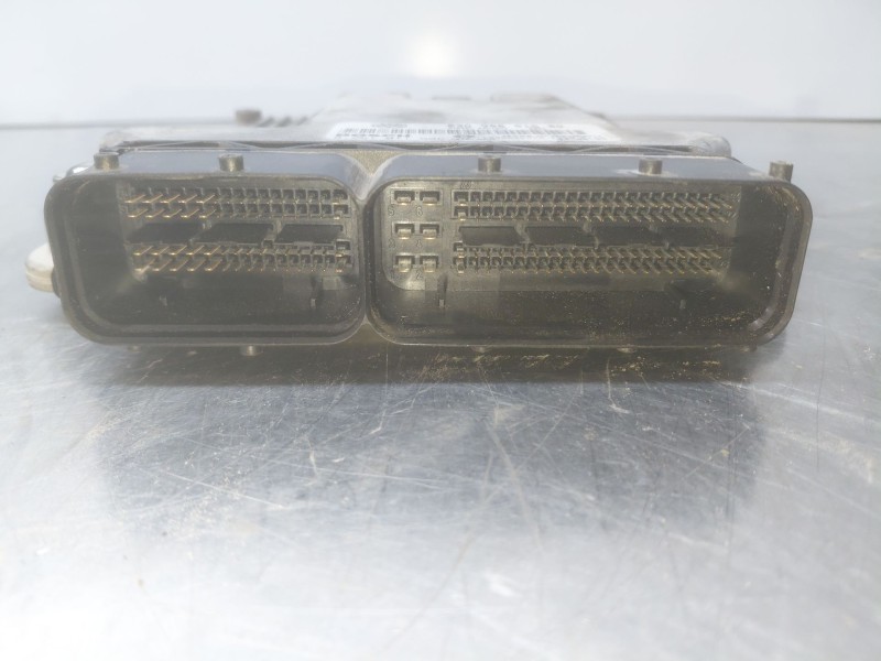 Recambio de centralita motor uce para volkswagen touran (1t1) comfortline referencia OEM IAM   