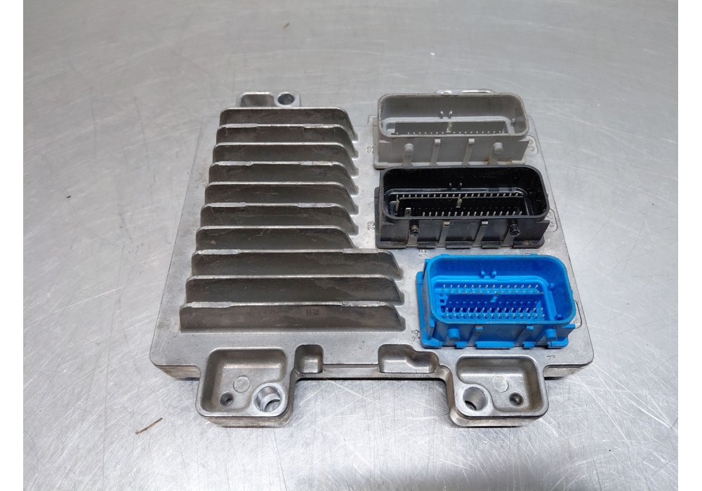 Recambio de centralita motor uce para opel astra j (p10) 1.4 turbo (68) referencia OEM IAM   