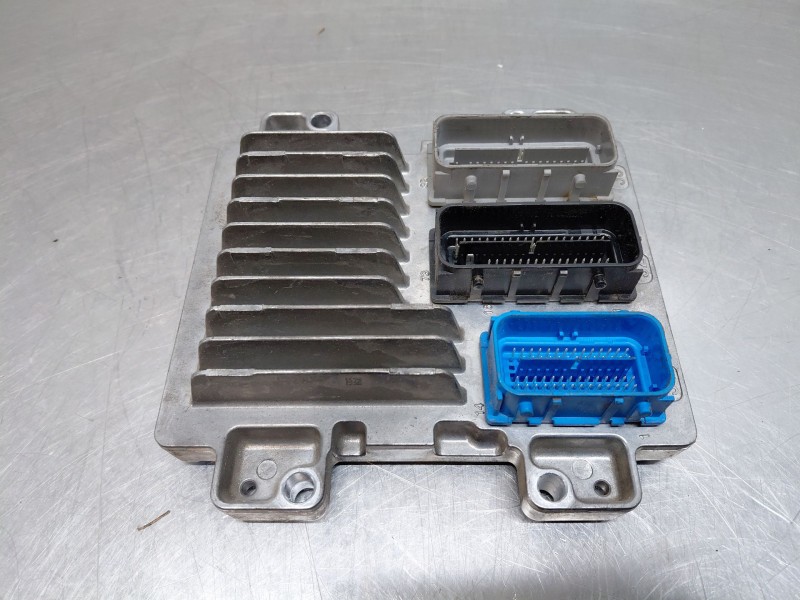 Recambio de centralita motor uce para opel astra j (p10) 1.4 turbo (68) referencia OEM IAM   