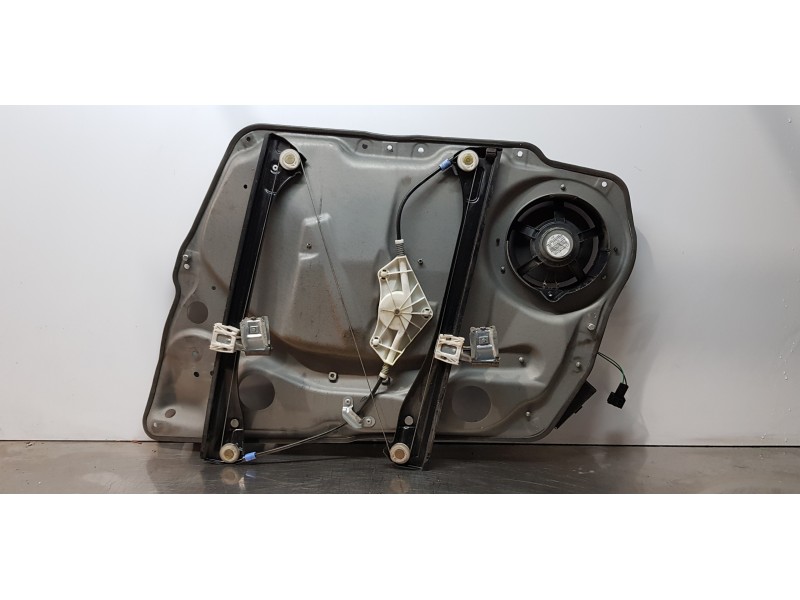 Recambio de elevalunas delantero izquierdo para mercedes clase a (w169) a 170 (169.032) referencia OEM IAM A1697202779  