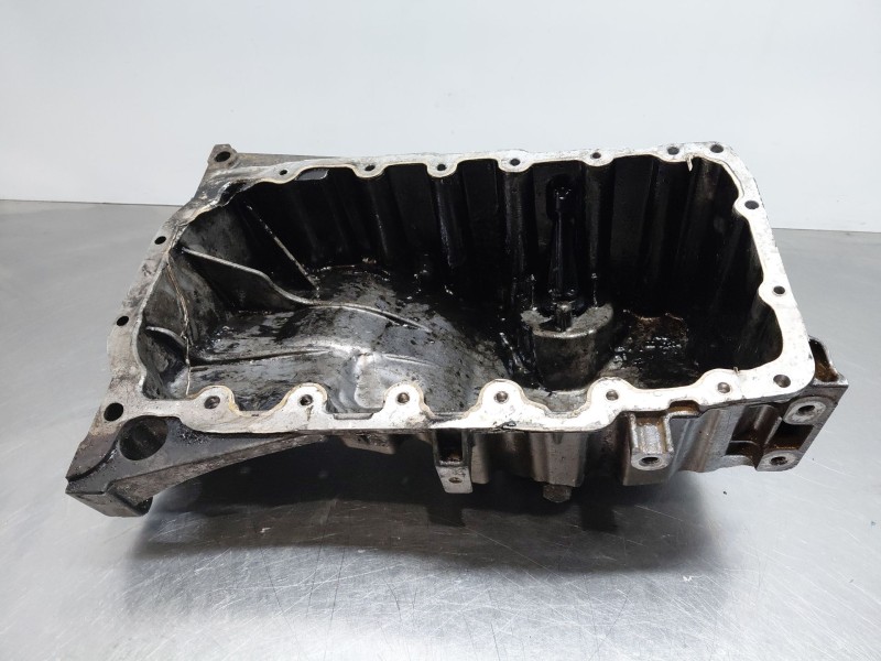 Recambio de carter para audi a5 sportback (8ta) 2.0 tdi referencia OEM IAM   