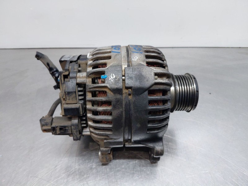 Recambio de alternador para volkswagen golf v (1k1) 1.9 tdi referencia OEM IAM   