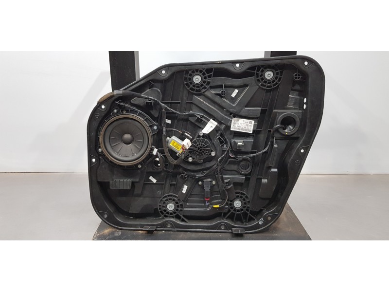 Recambio de elevalunas delantero derecho para hyundai tucson ix35 referencia OEM IAM 82481D7010 82480D7180 82460D7000