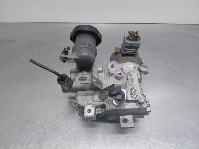 Recambio de bomba embrague para kia ceed sportswagon hybrid referencia OEM IAM   