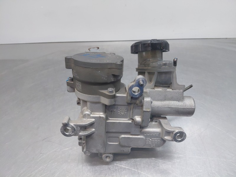 Recambio de bomba embrague para kia ceed sportswagon hybrid referencia OEM IAM   