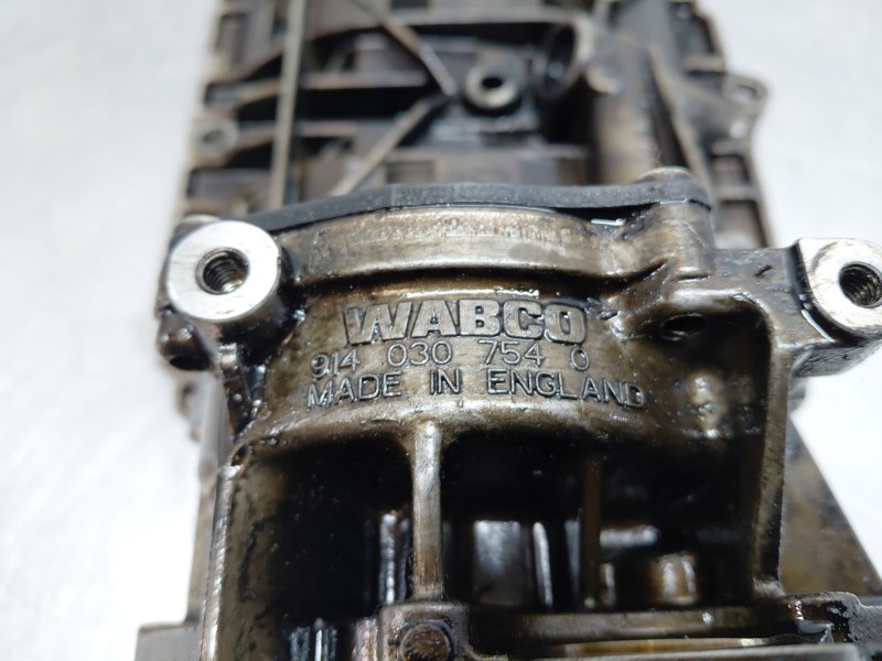 Recambio de bomba aceite para bmw serie 5 berlina (e60) executive referencia OEM IAM   