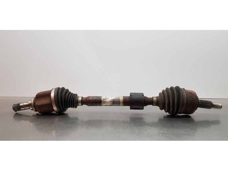 Recambio de transmision delantera izquierda para renault megane iv berlina 5p experience referencia OEM IAM 391014832R  