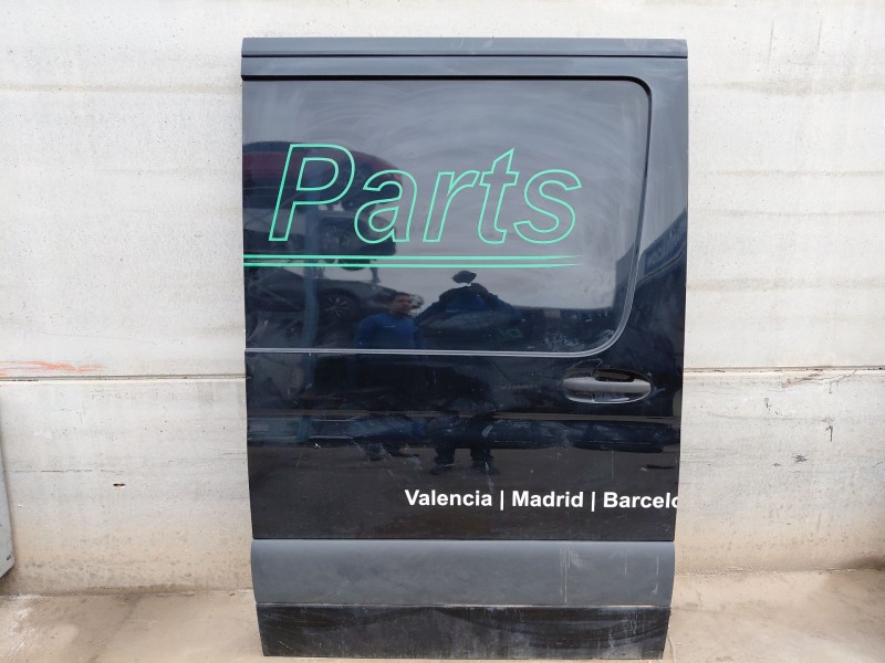 Recambio de puerta lateral corredera derecha para mercedes-benz sprinter iii furgón fwd kl3a4 referencia OEM IAM A9107306700  
