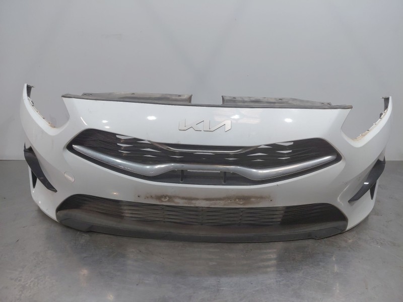 Recambio de paragolpes delantero para kia ceed sportswagon hybrid referencia OEM IAM   