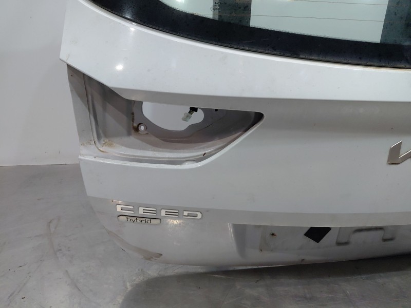 Recambio de porton trasero para kia ceed sportswagon hybrid referencia OEM IAM   