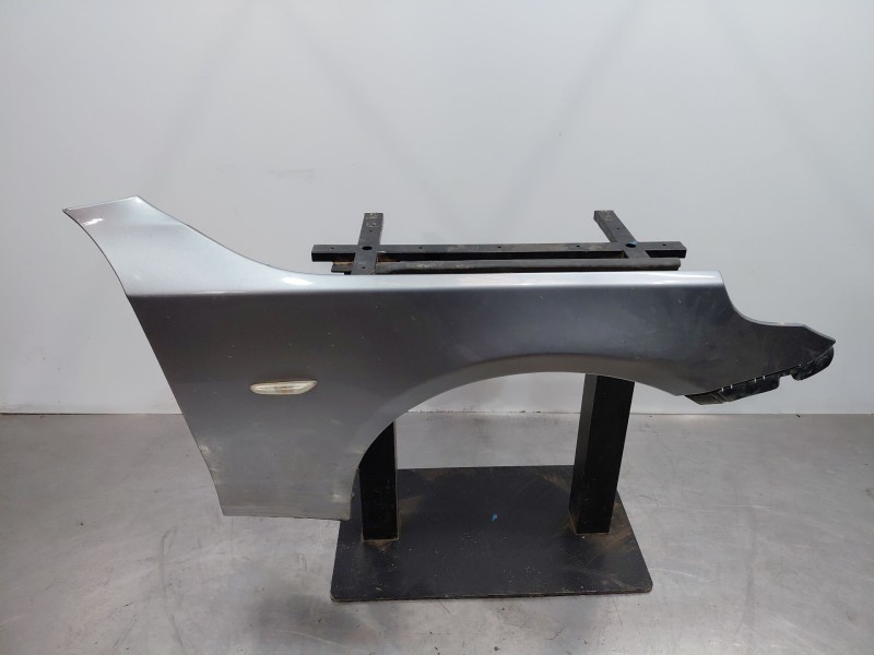 Recambio de aleta delantera derecha para bmw 5 (e60) 530 d referencia OEM IAM   