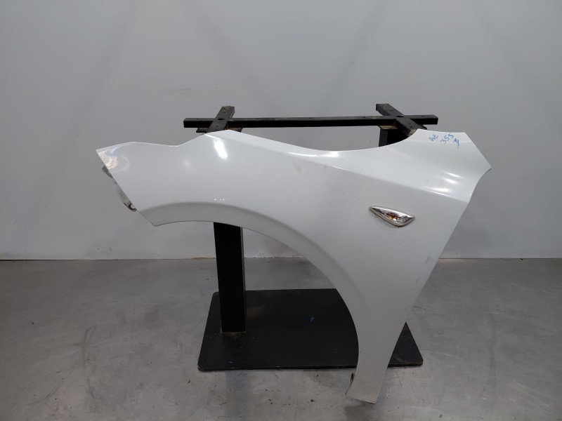 Recambio de aleta delantera izquierda para kia ceed sportswagon hybrid referencia OEM IAM   