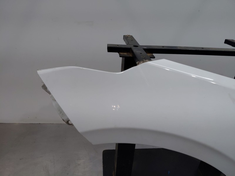 Recambio de aleta delantera izquierda para kia ceed sportswagon hybrid referencia OEM IAM   