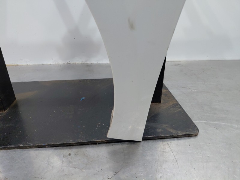 Recambio de aleta delantera izquierda para kia ceed sportswagon hybrid referencia OEM IAM   