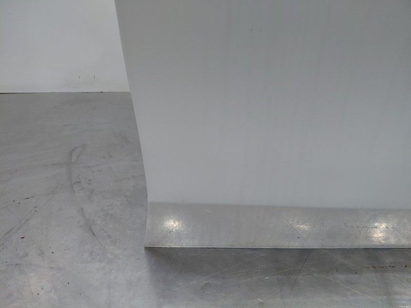 Recambio de puerta delantera derecha para kia ceed sportswagon hybrid referencia OEM IAM   