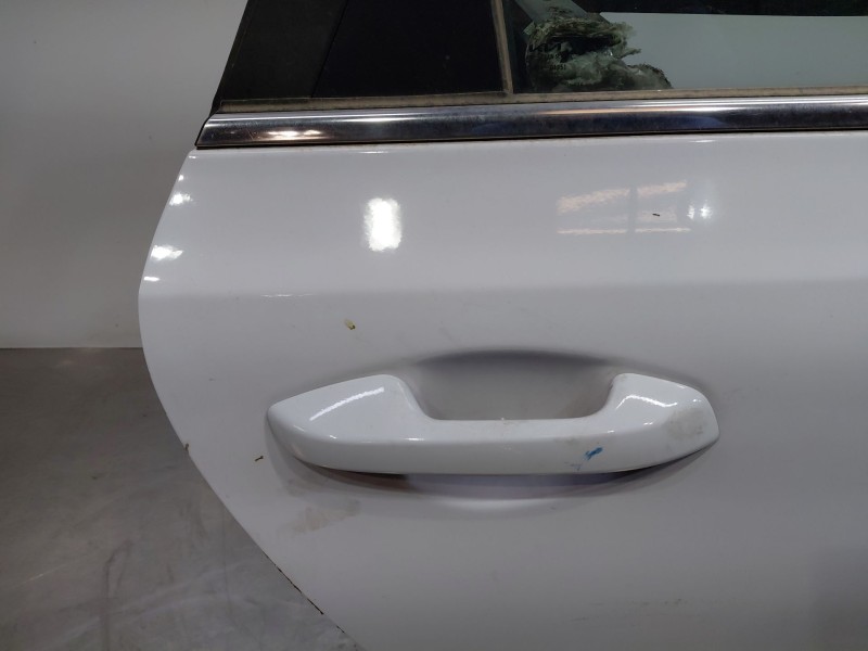 Recambio de puerta trasera derecha para kia ceed sportswagon hybrid referencia OEM IAM   