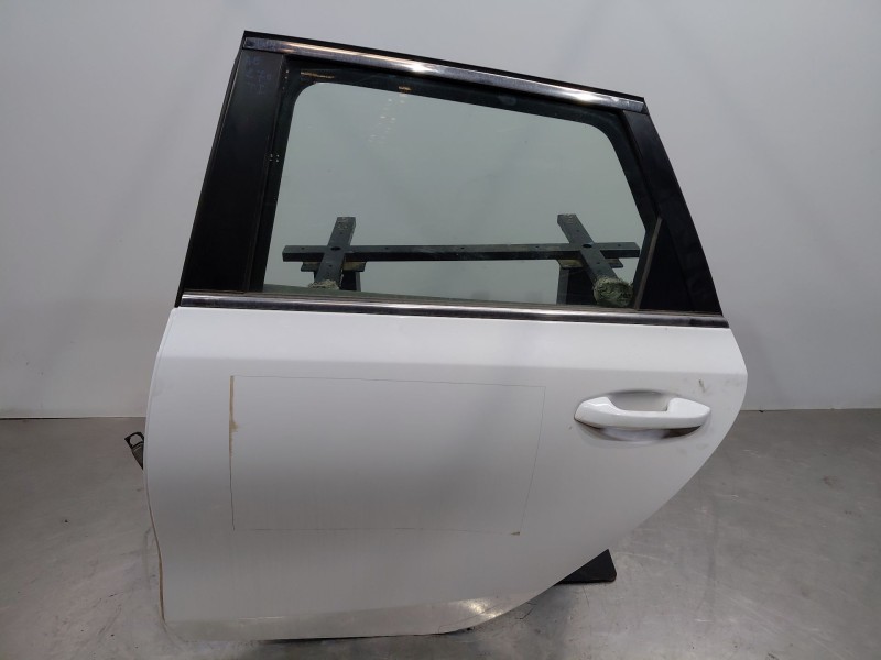 Recambio de puerta trasera izquierda para kia ceed sportswagon hybrid referencia OEM IAM   