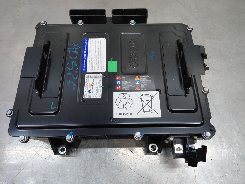Recambio de bateria para kia ceed sportswagon hybrid referencia OEM IAM   