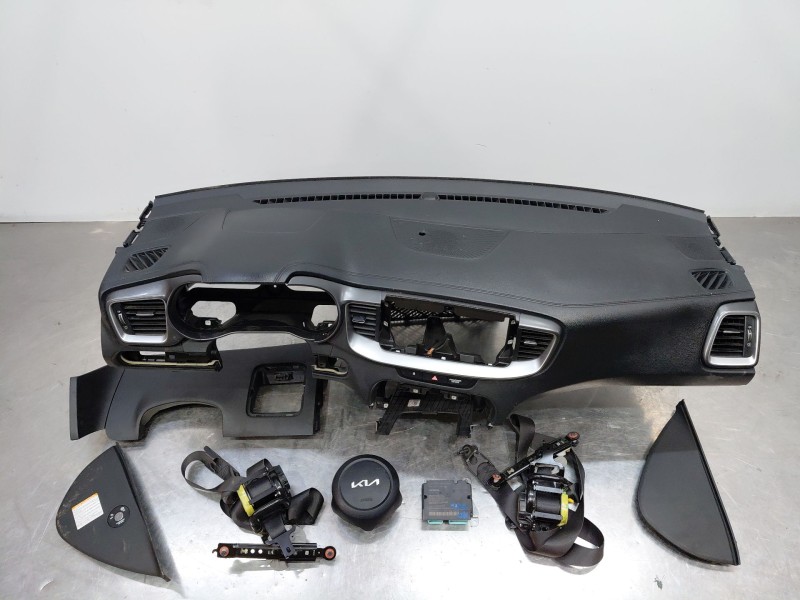 Recambio de kit airbag para kia ceed sportswagon hybrid referencia OEM IAM   