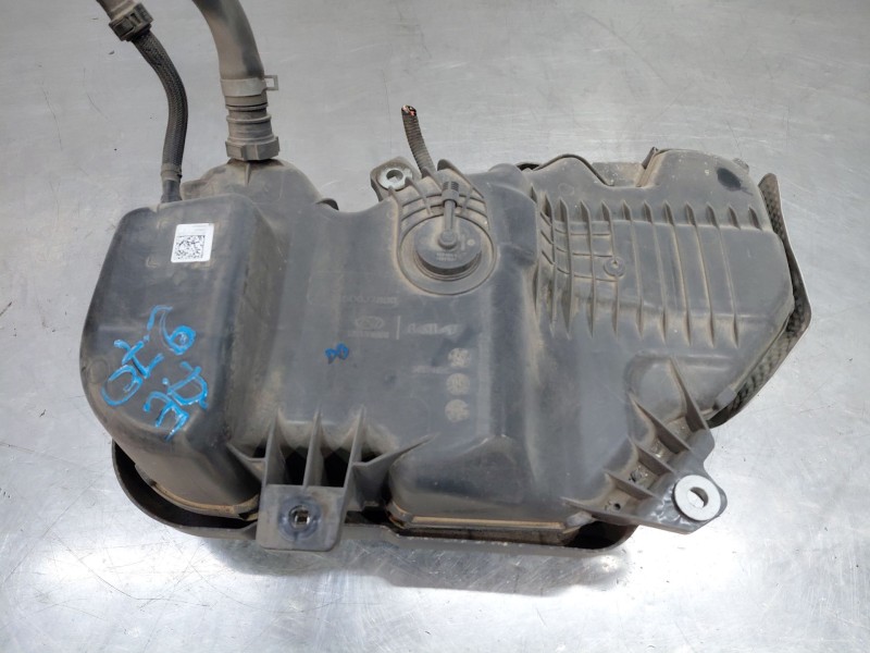 Recambio de deposito aditivo adblue fap ( deposito grande ) para kia ceed sportswagon hybrid referencia OEM IAM   